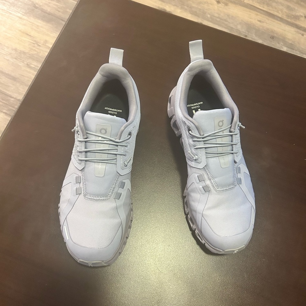 On Running Women Shoes